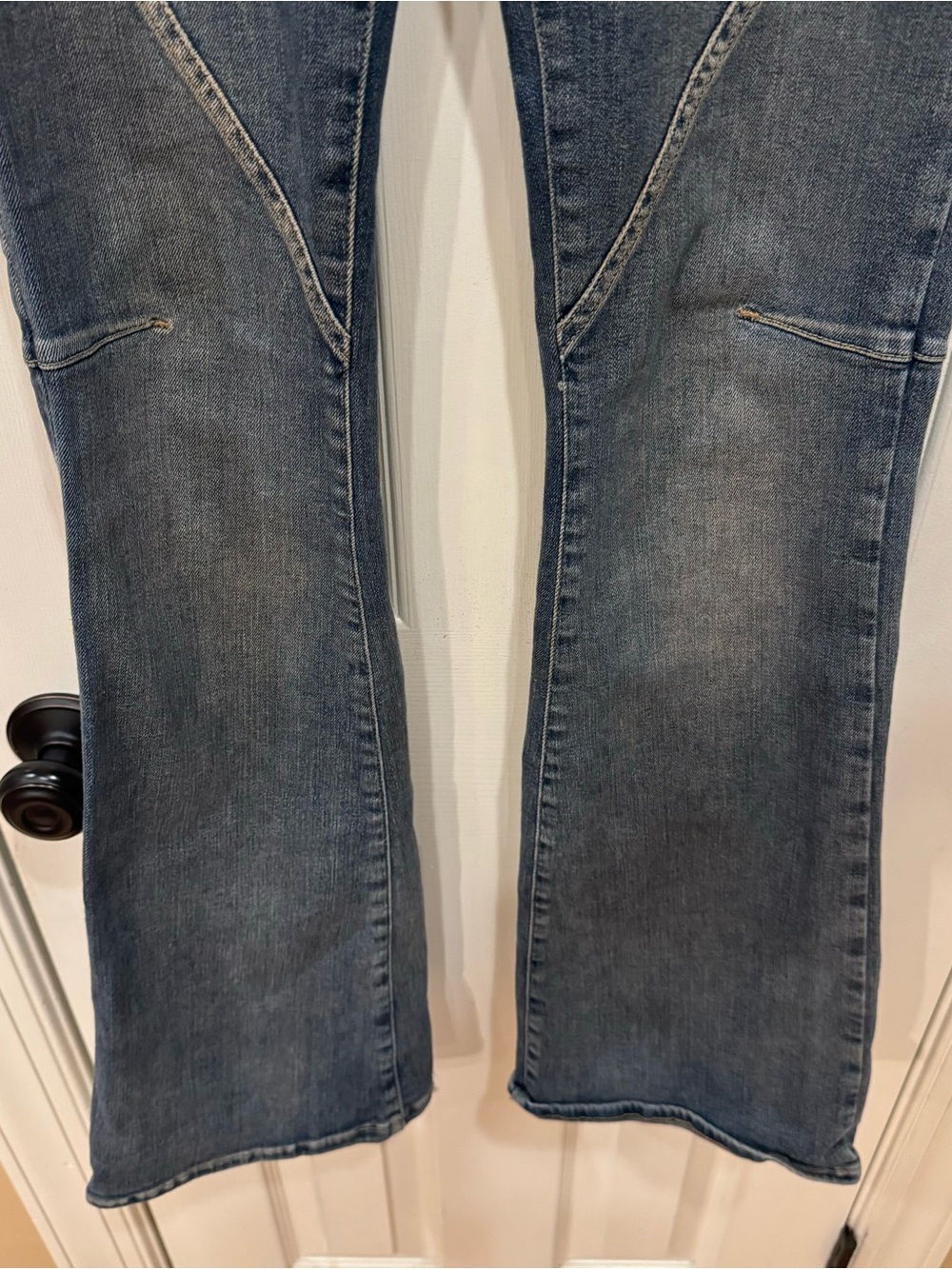 FREE PEOPLE Women's We the Free Mamba Mid-Rise Flare Jeans | Size 28 - Picture 7 of 12